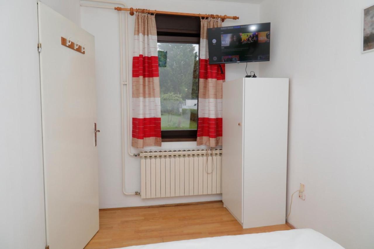 Maple Place Velika Gorica Exterior photo